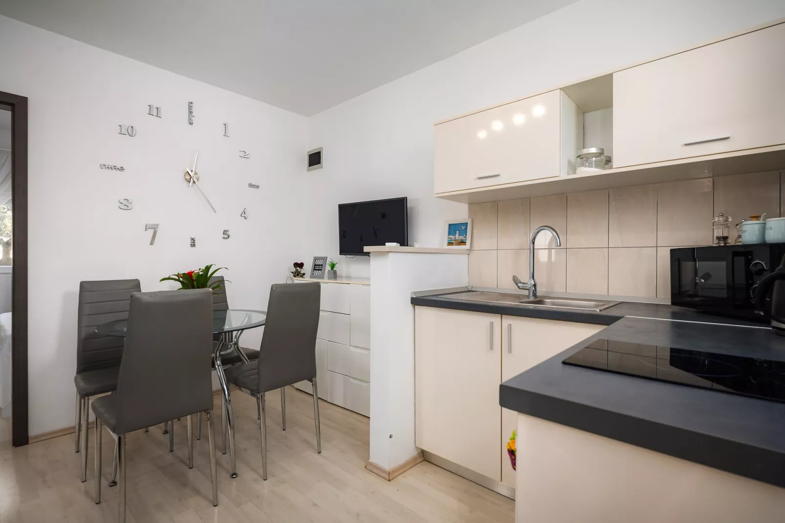 Charming  Apartment Rose  I-Kitchen