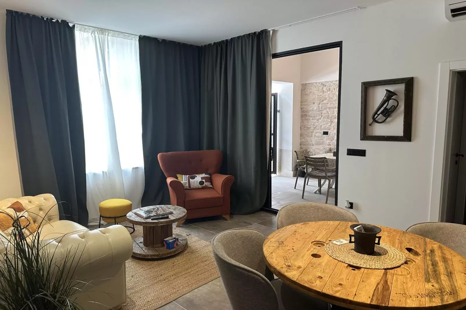 Apartment Urban Living-Esszimmer