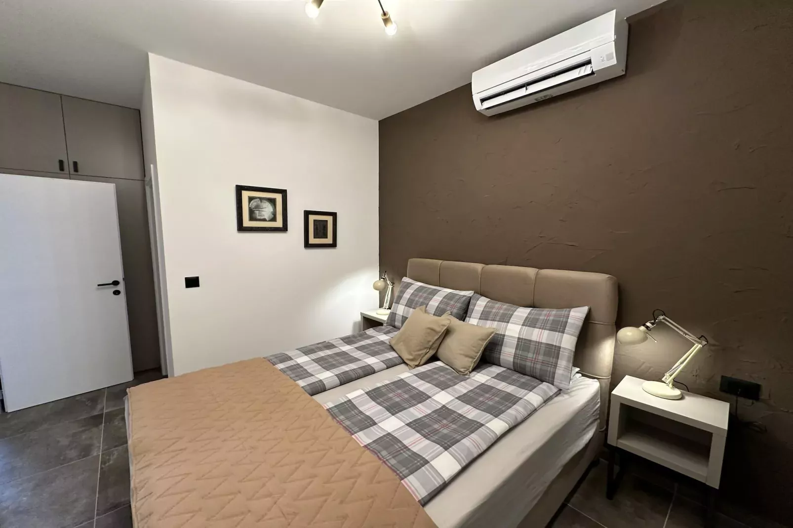 Apartment Urban Living-Schlafzimmer