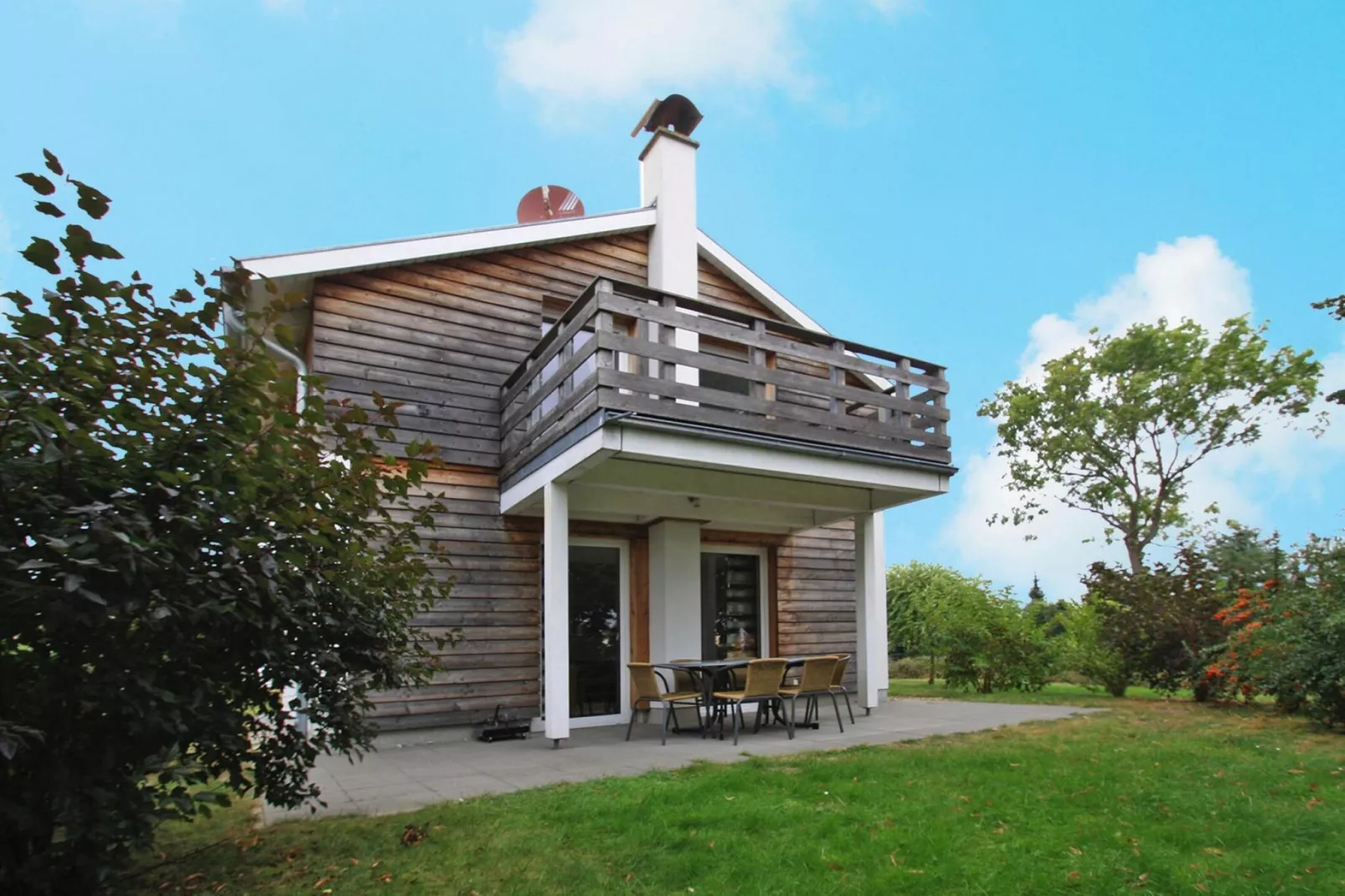 Ferienhaus An de Linn-Terrace balcony