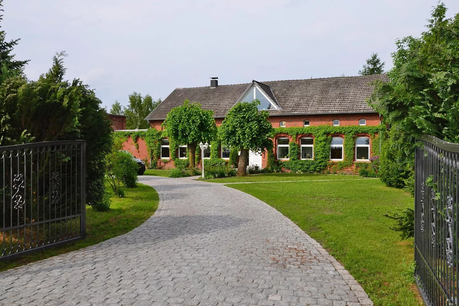 Fewo im OG 180 qm-Exterior summer