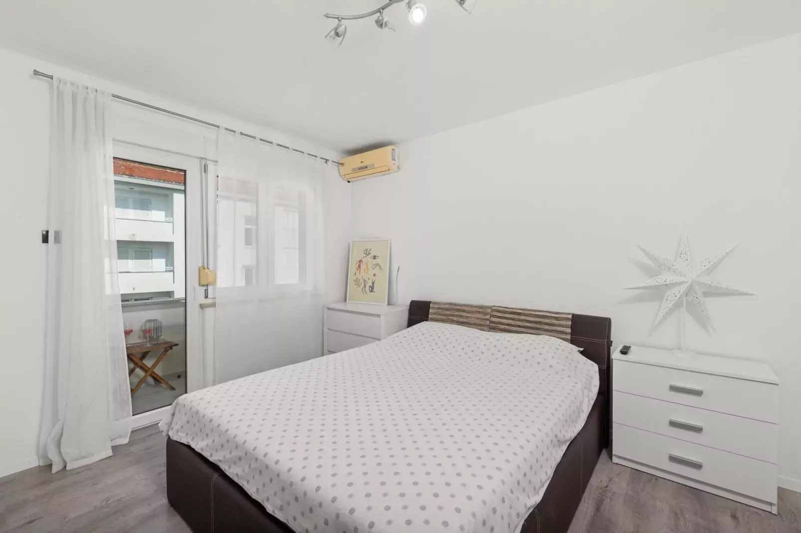 Premium Apartment Noelle-Bedroom