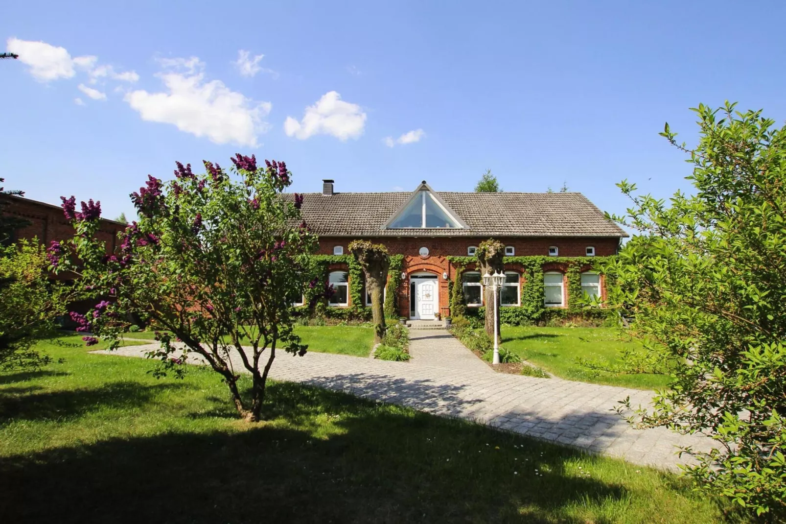 Fewo im OG 180 qm-Exterior summer