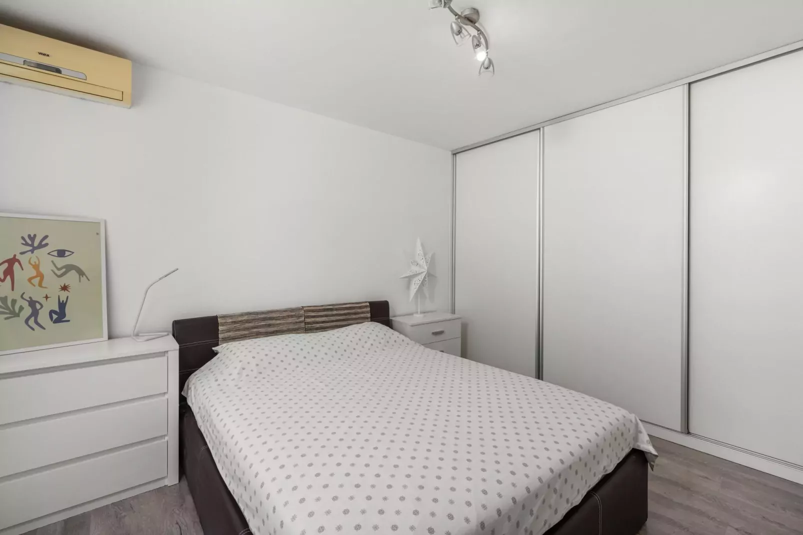 Premium Apartment Noelle-Bedroom