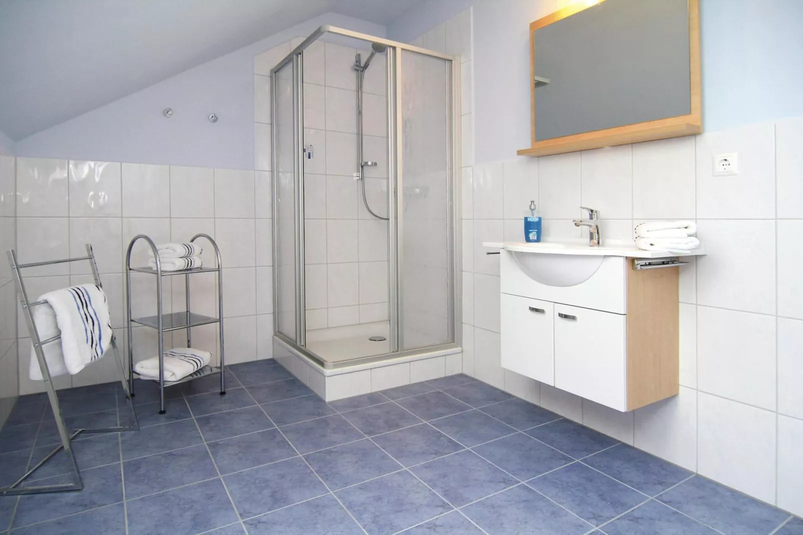Fewo im OG 180 qm-Bathroom