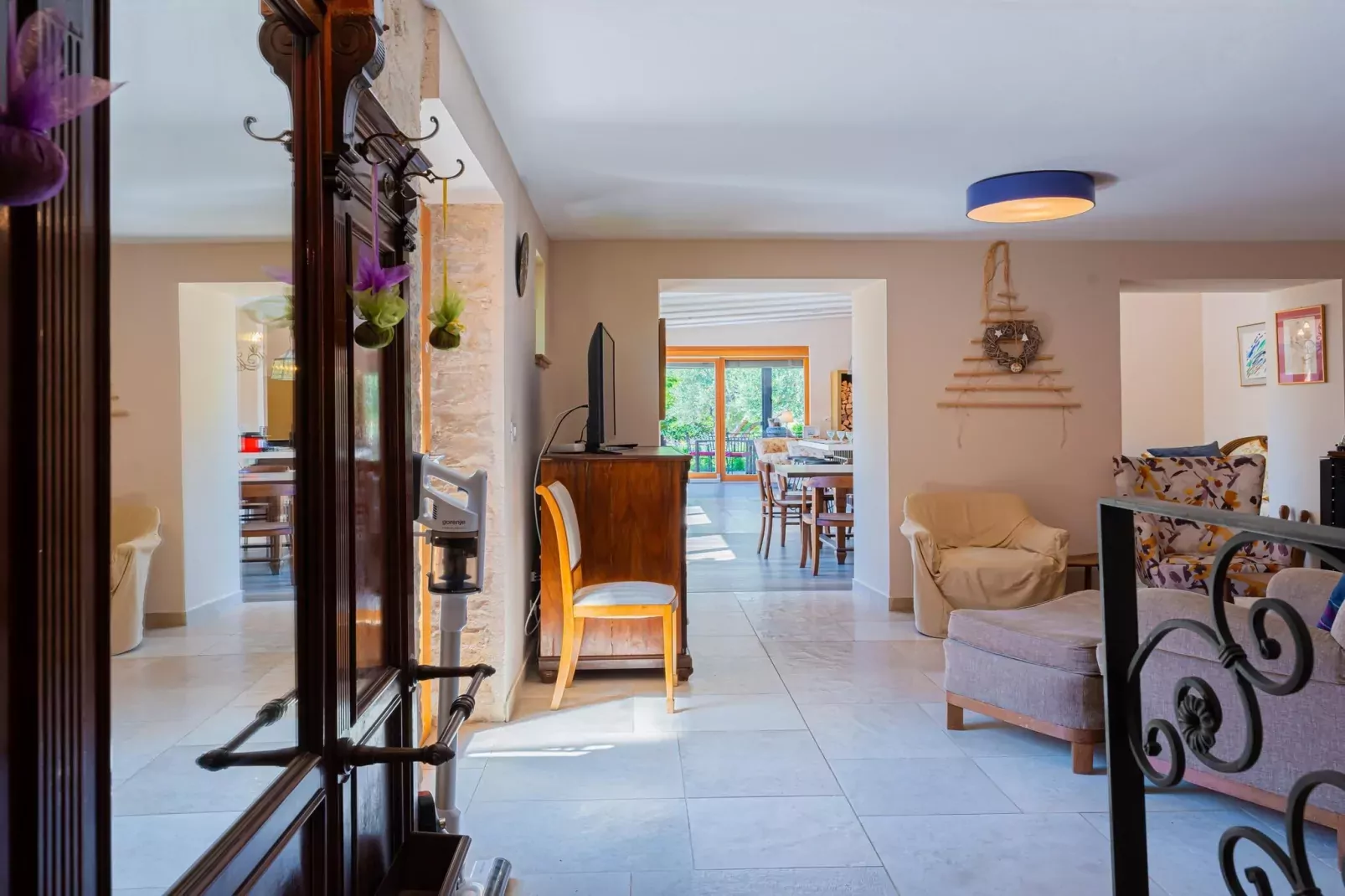 Villa Benka-Living room