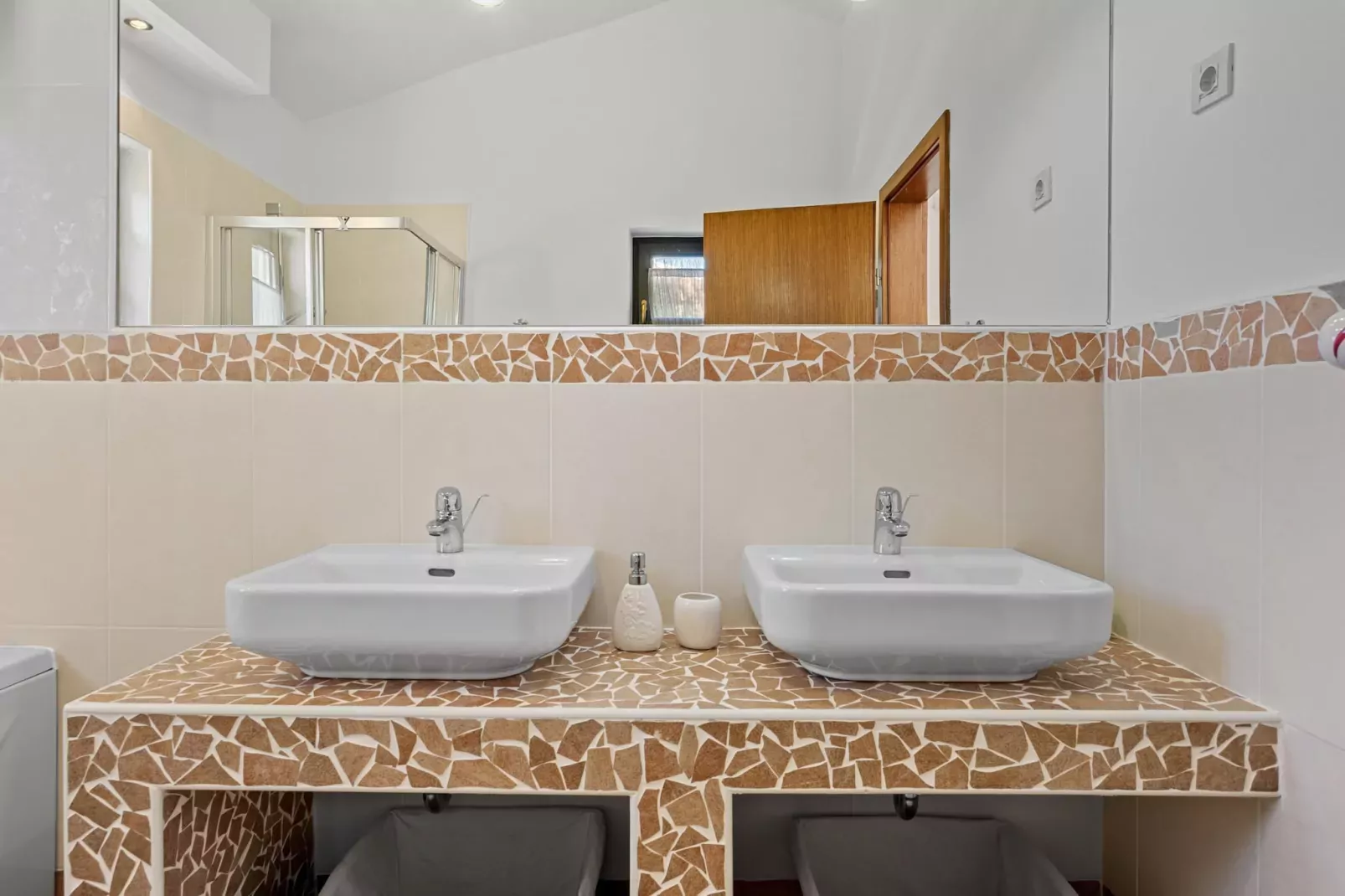 Villa Maddalena-Bathroom