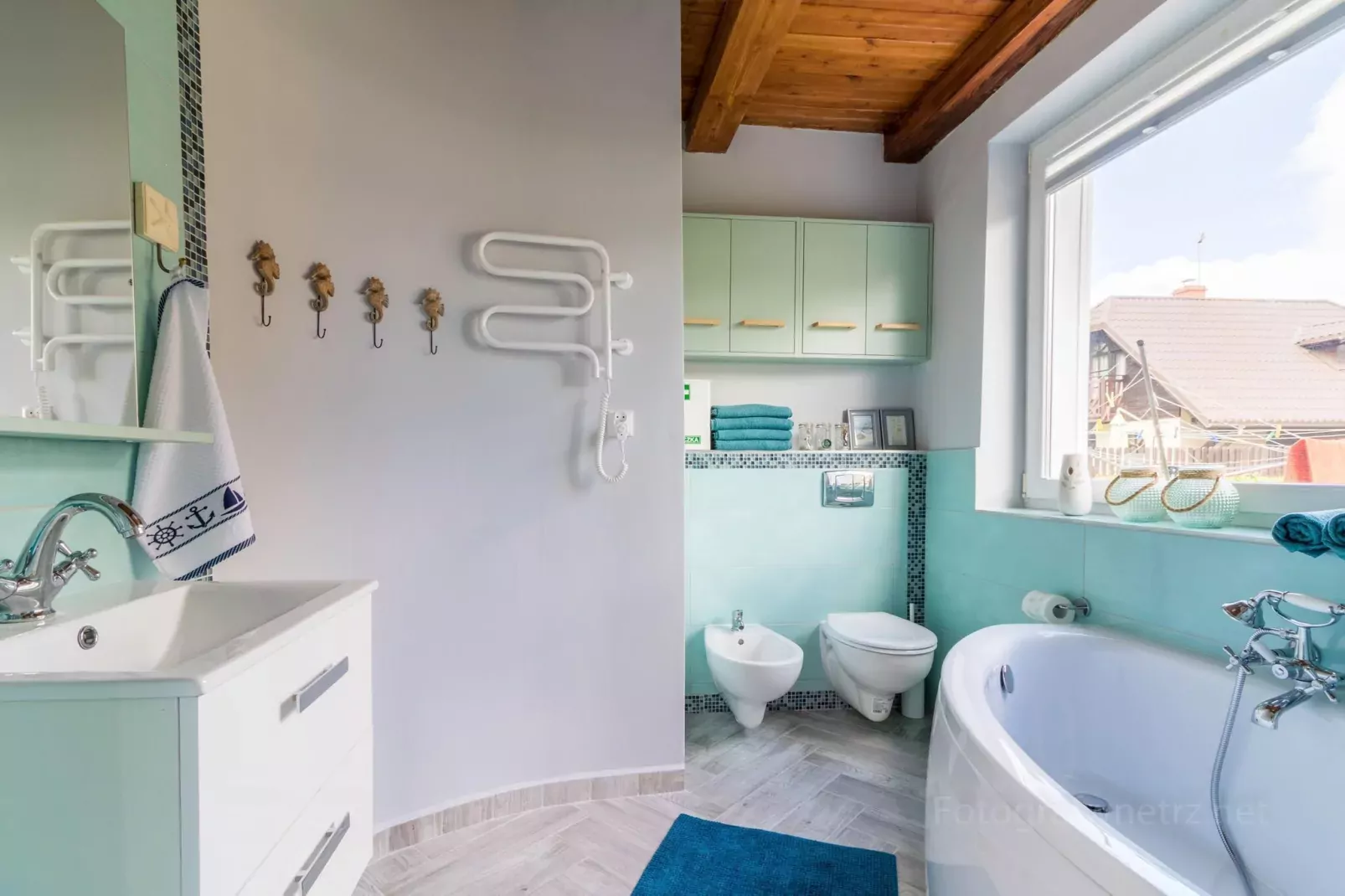Holiday home Seahorse Rowy-Bathroom