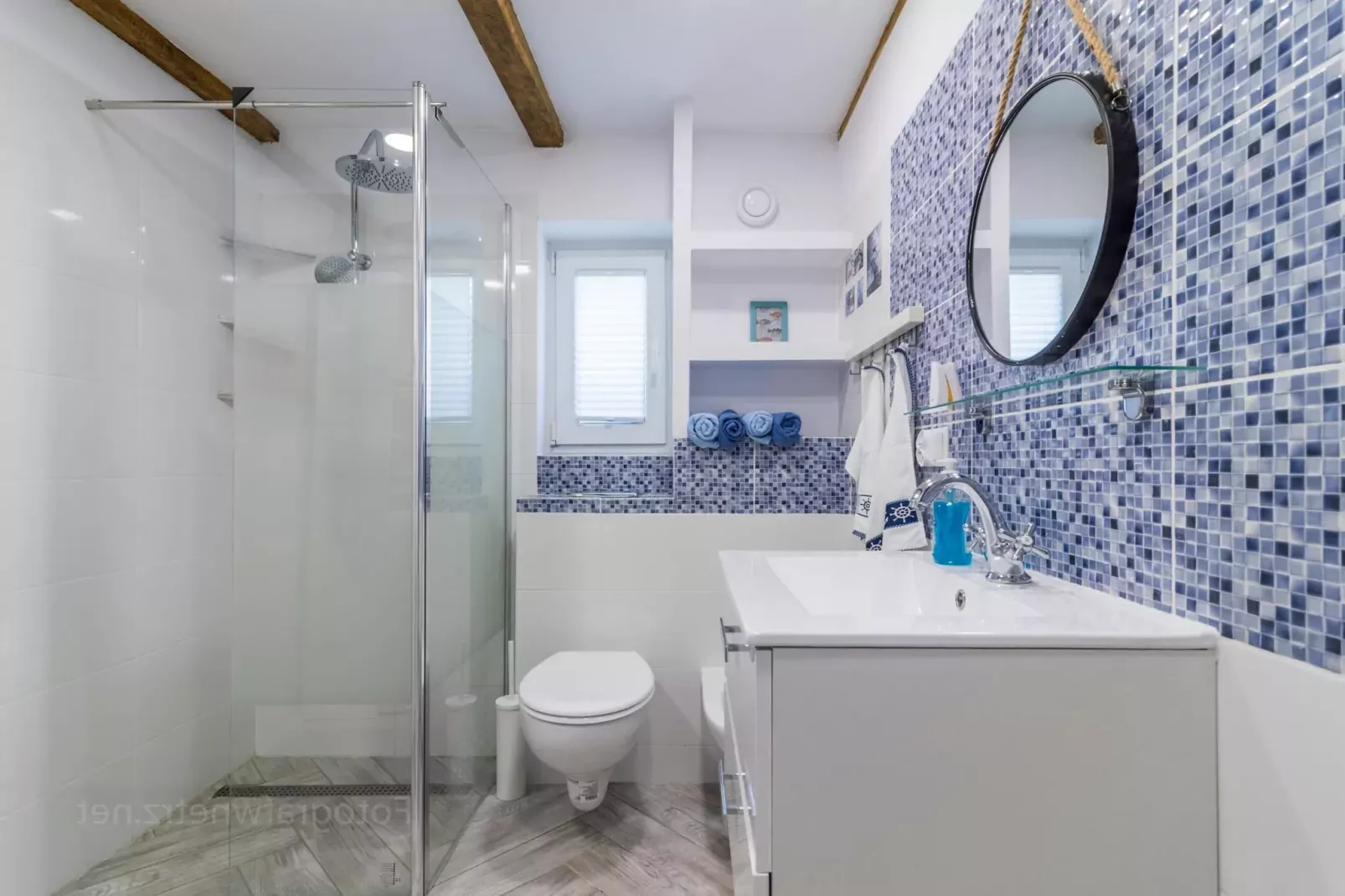 Holiday home Seahorse Rowy-Bathroom