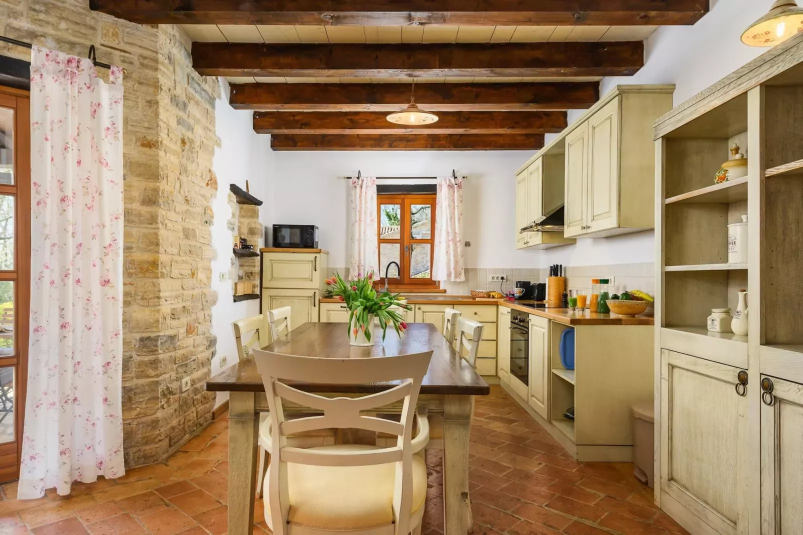 Villa Elaya-Dining room
