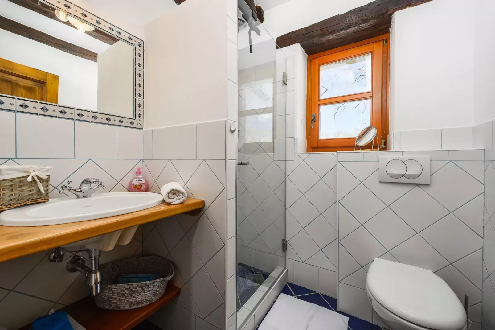 Villa Elaya-Bathroom