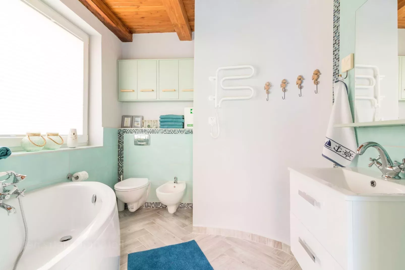Holiday home Seahorse Rowy-Bathroom
