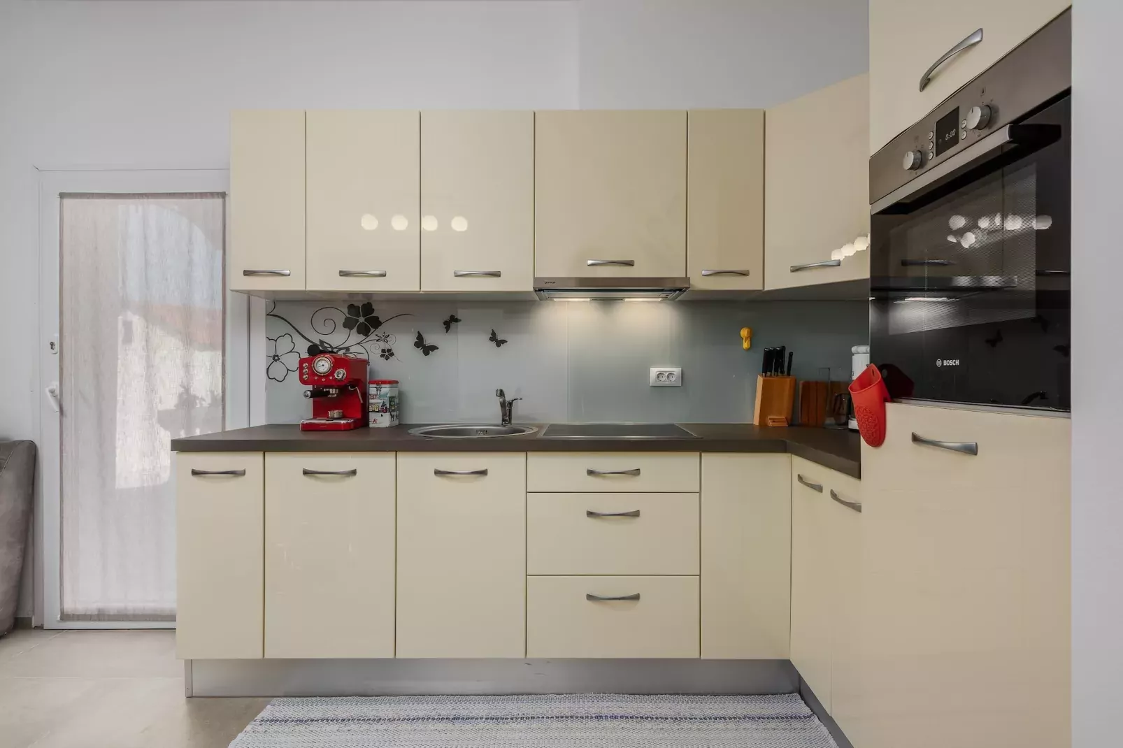 Apartment Vedran with heated pool, near Porec-Kitchen