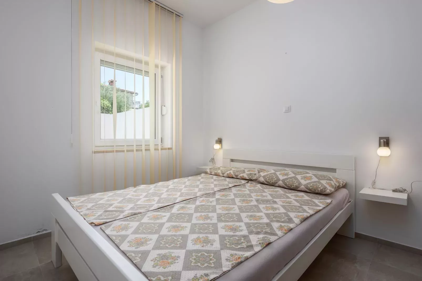 Apartment Vedran with heated pool, near Porec-Bedroom