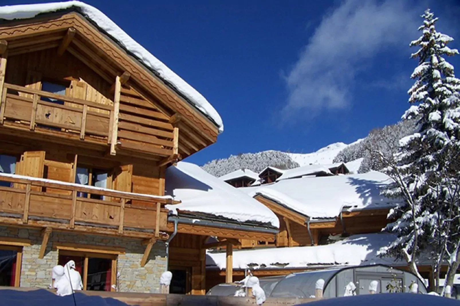 Chalet Le Prestige Lodge-Exterior winter