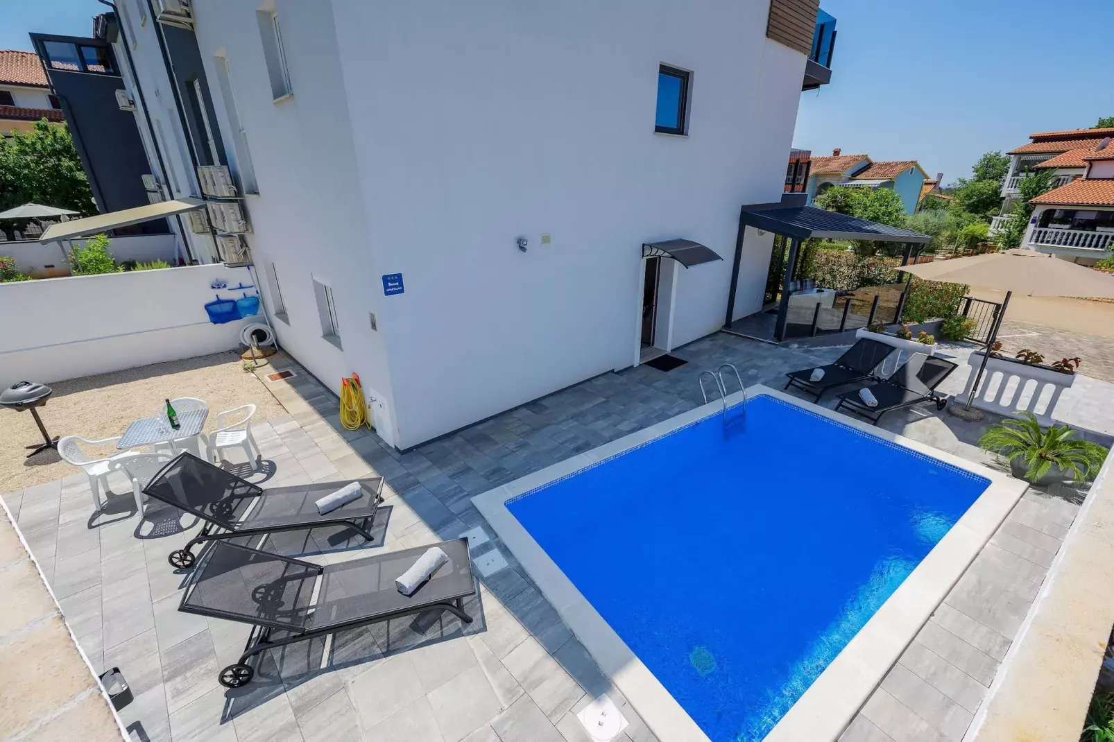 Apartment Vedran with heated pool, near Porec-View summer