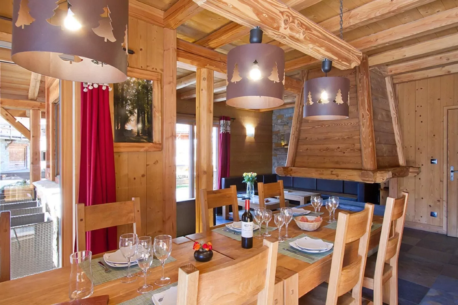 Chalet Le Prestige Lodge-Dining room