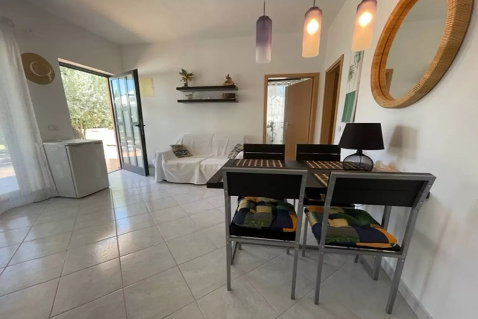 Apartment Panous 2-Esszimmer