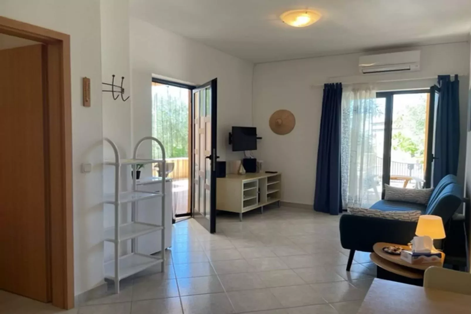 Apartment Panous 1-Wohnzimmer