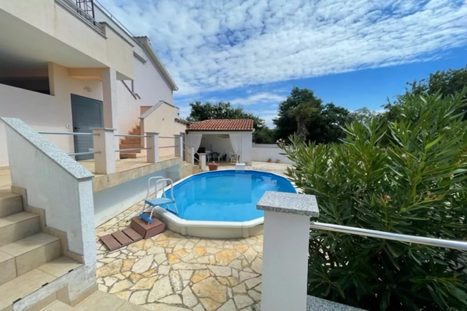Apartment Panous 1-Schwimmbad