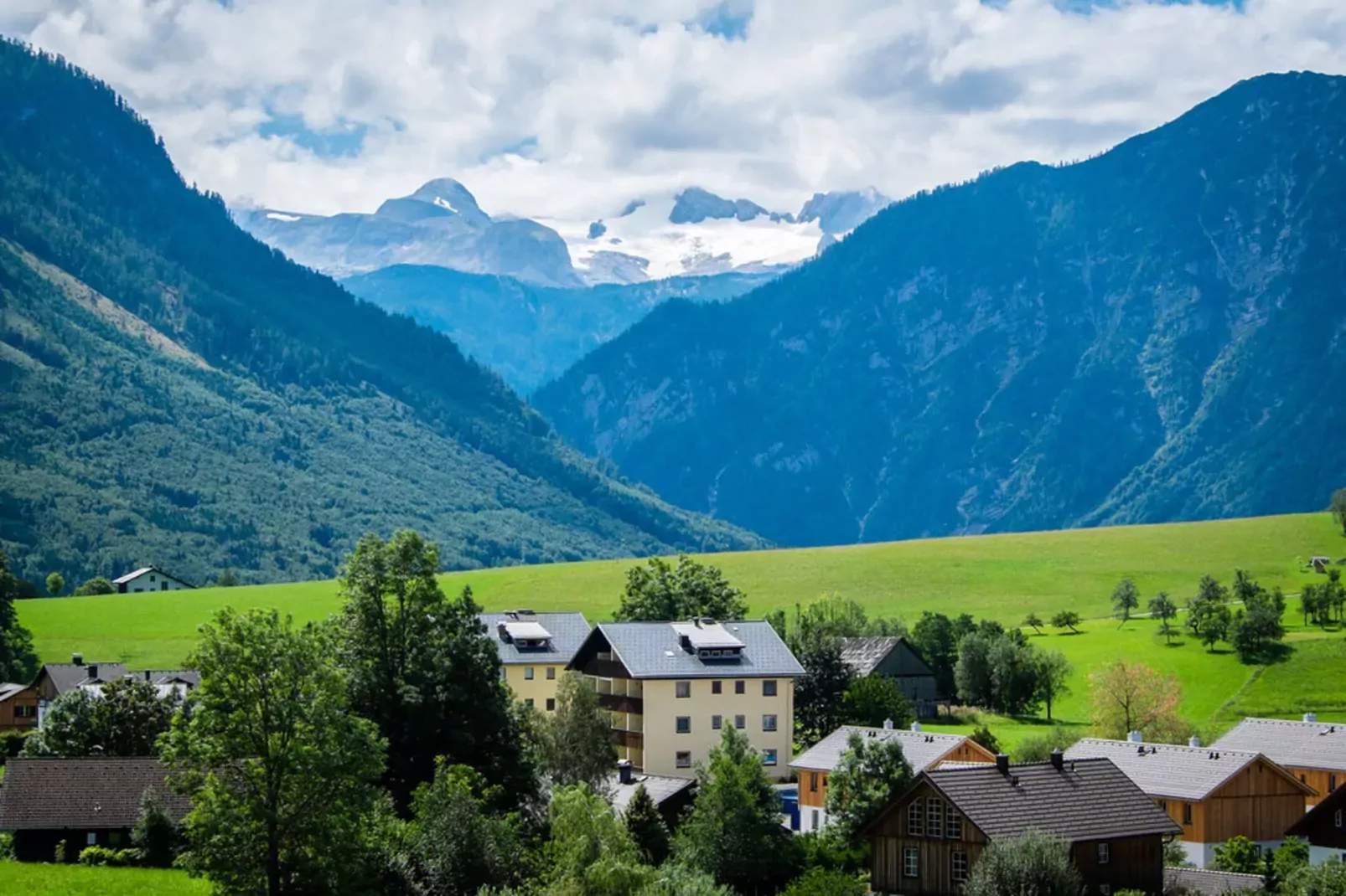 Chalet Le Prestige Lodge-Areas summer 20km