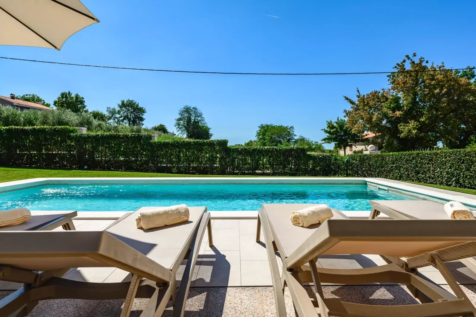 Premium Apartment Silvia II with private pool-Pool
