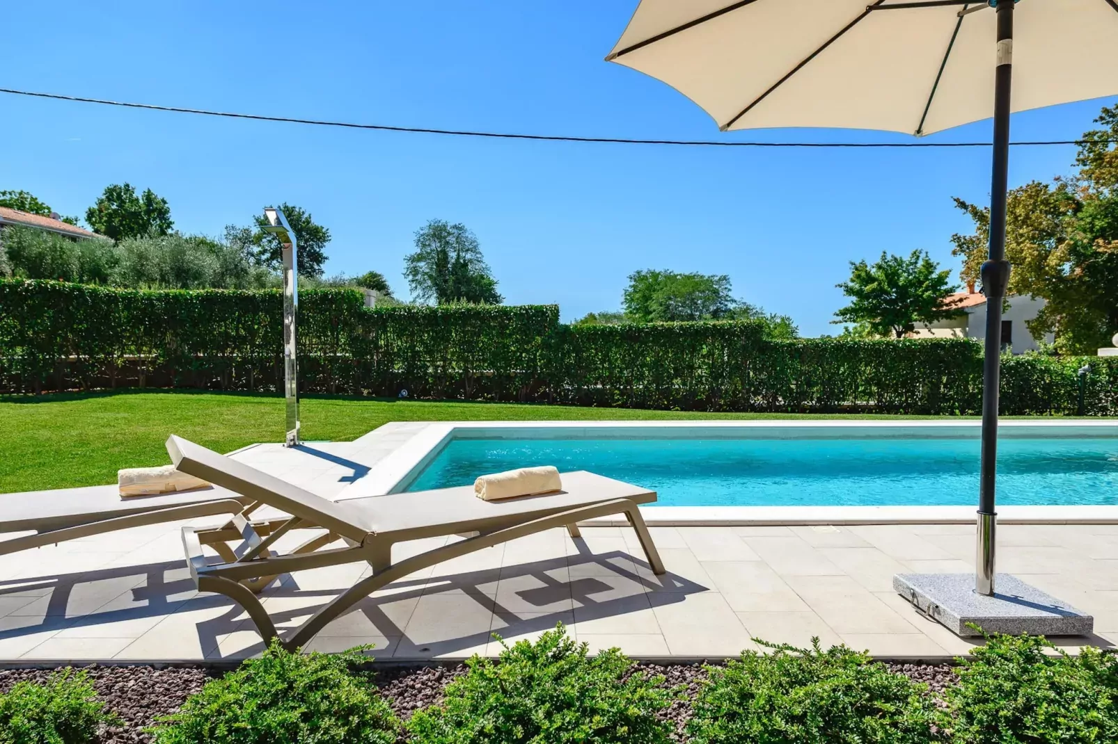 Premium Apartment Silvia II with private pool-Pool