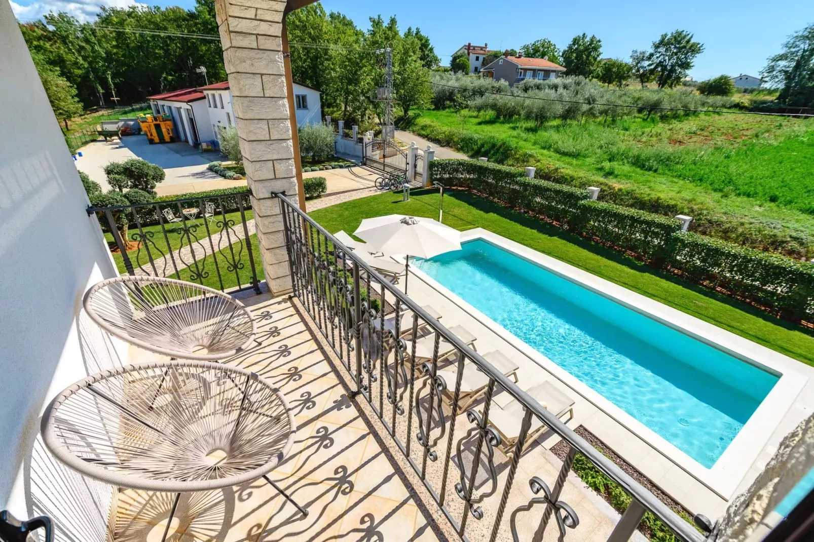 Premium Apartment Silvia II with private pool-Terrace balcony