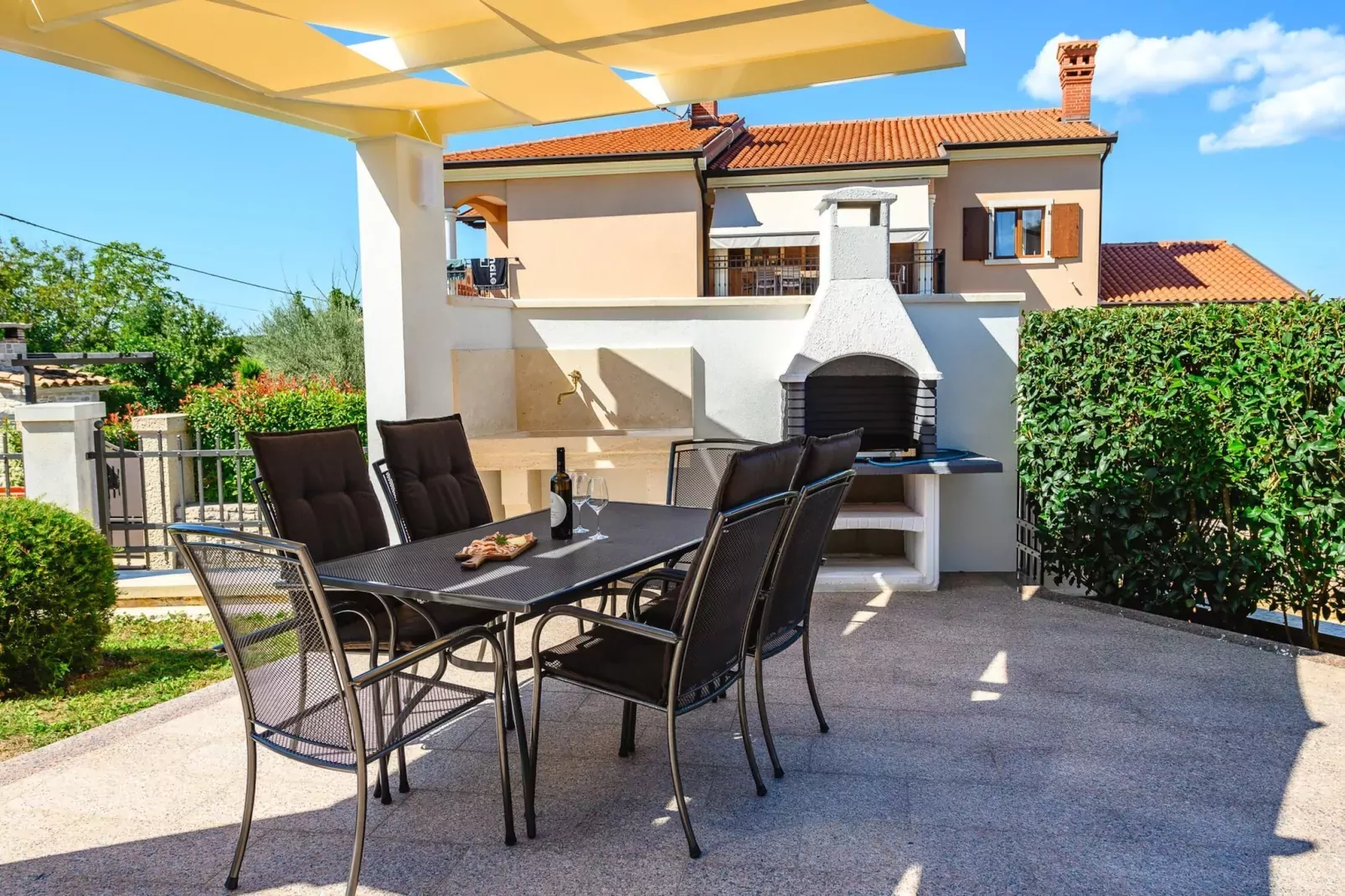 Premium Apartment Silvia II with private pool-Terrace balcony