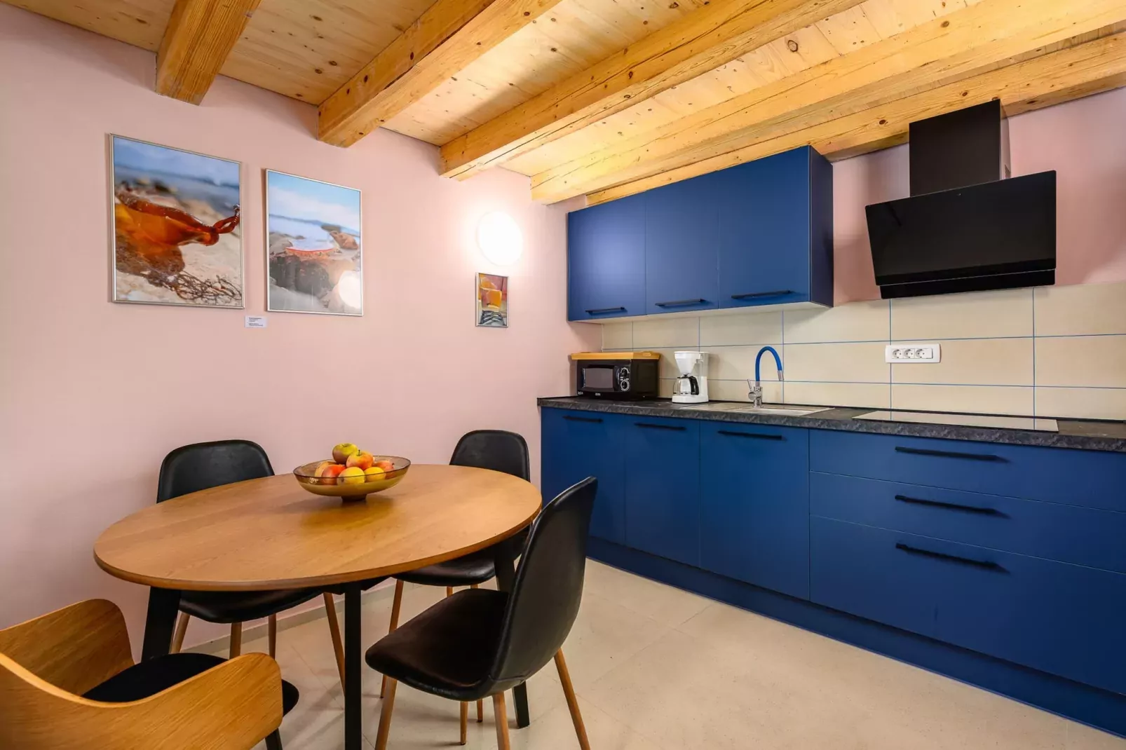 Stella Marina Deluxe Apartment-Kitchen