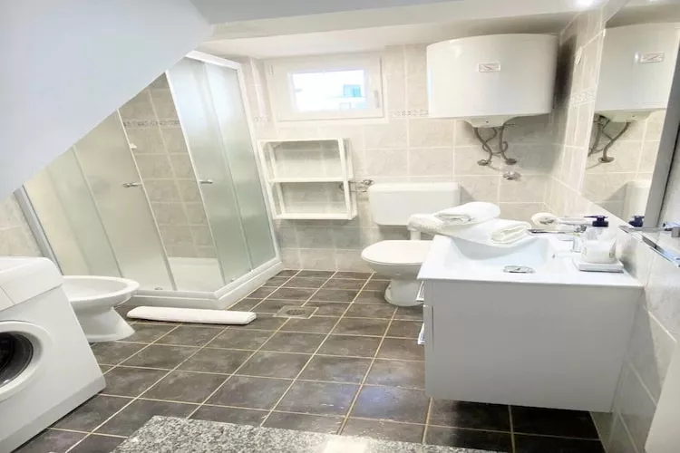 Apartment Iris-Bathroom