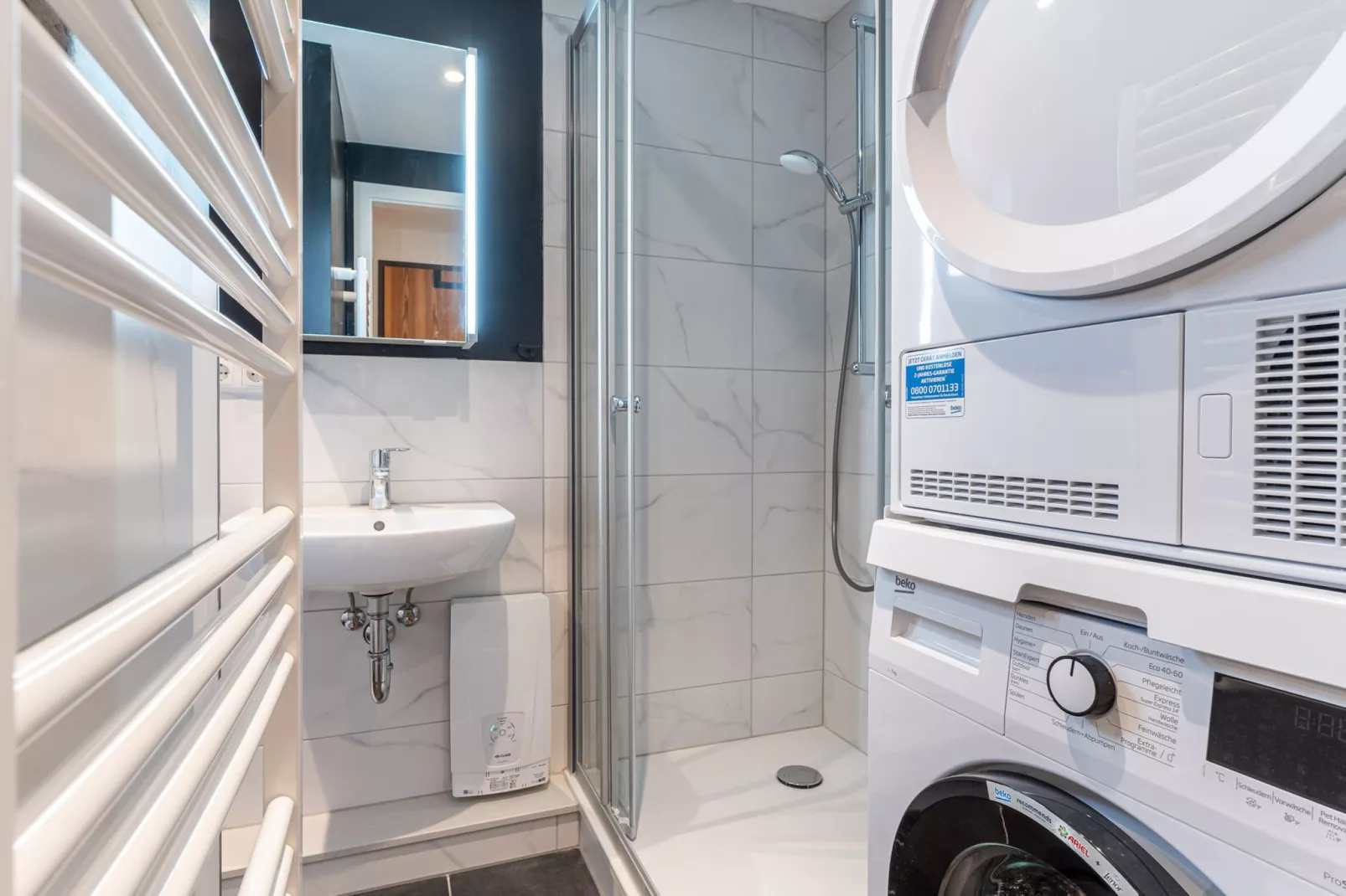 Black Pearl-Bathroom