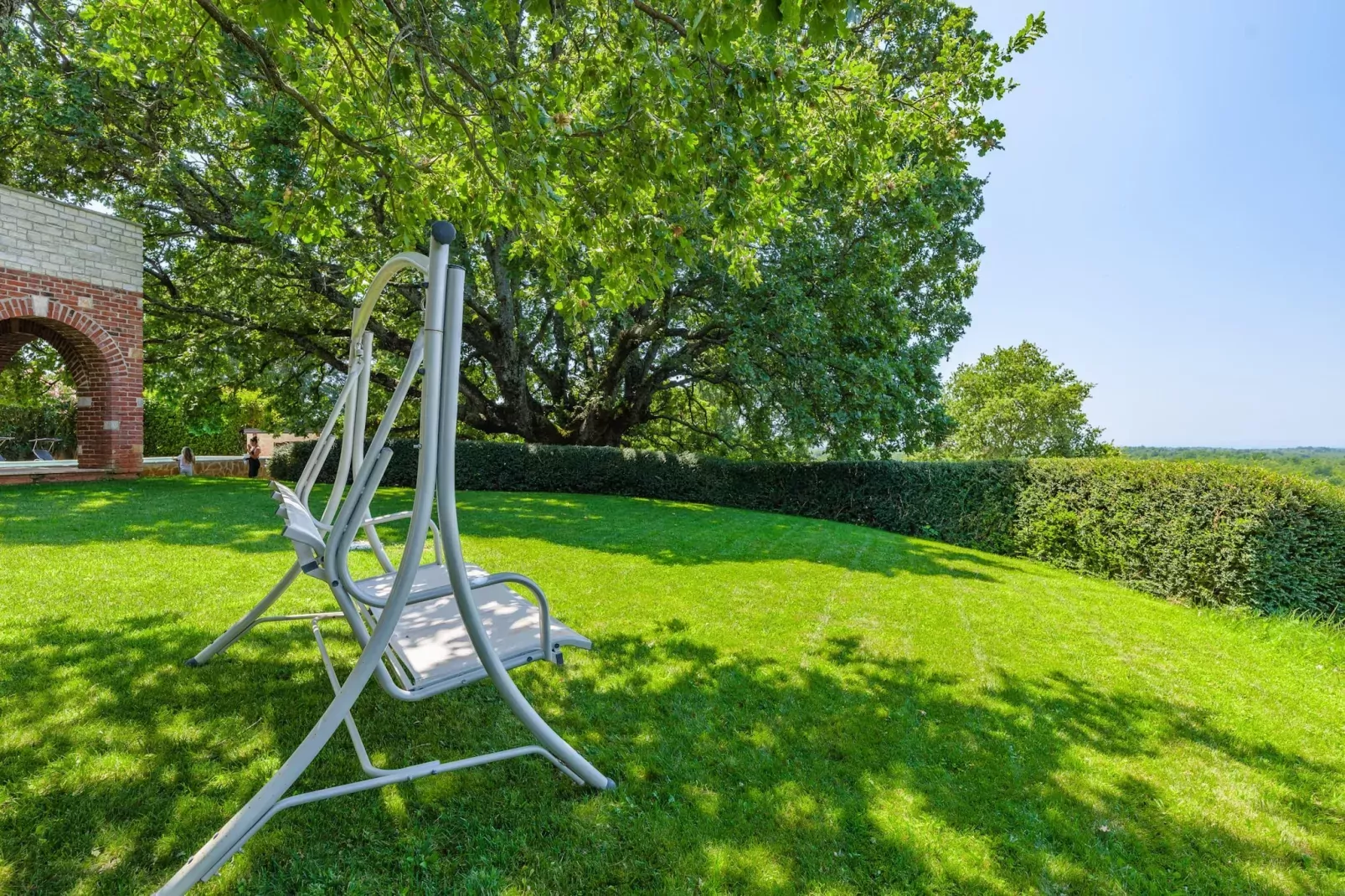 Villa Hrast Bacva-Gardens summer