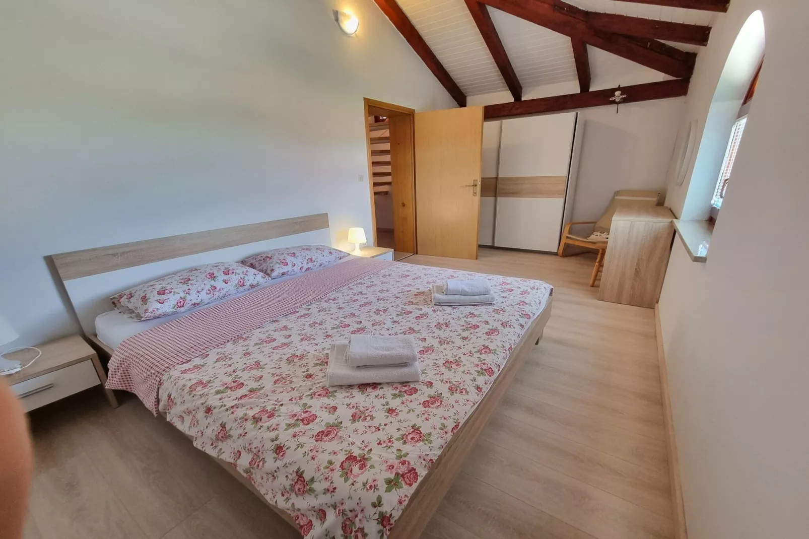 Cherry House-Bedroom