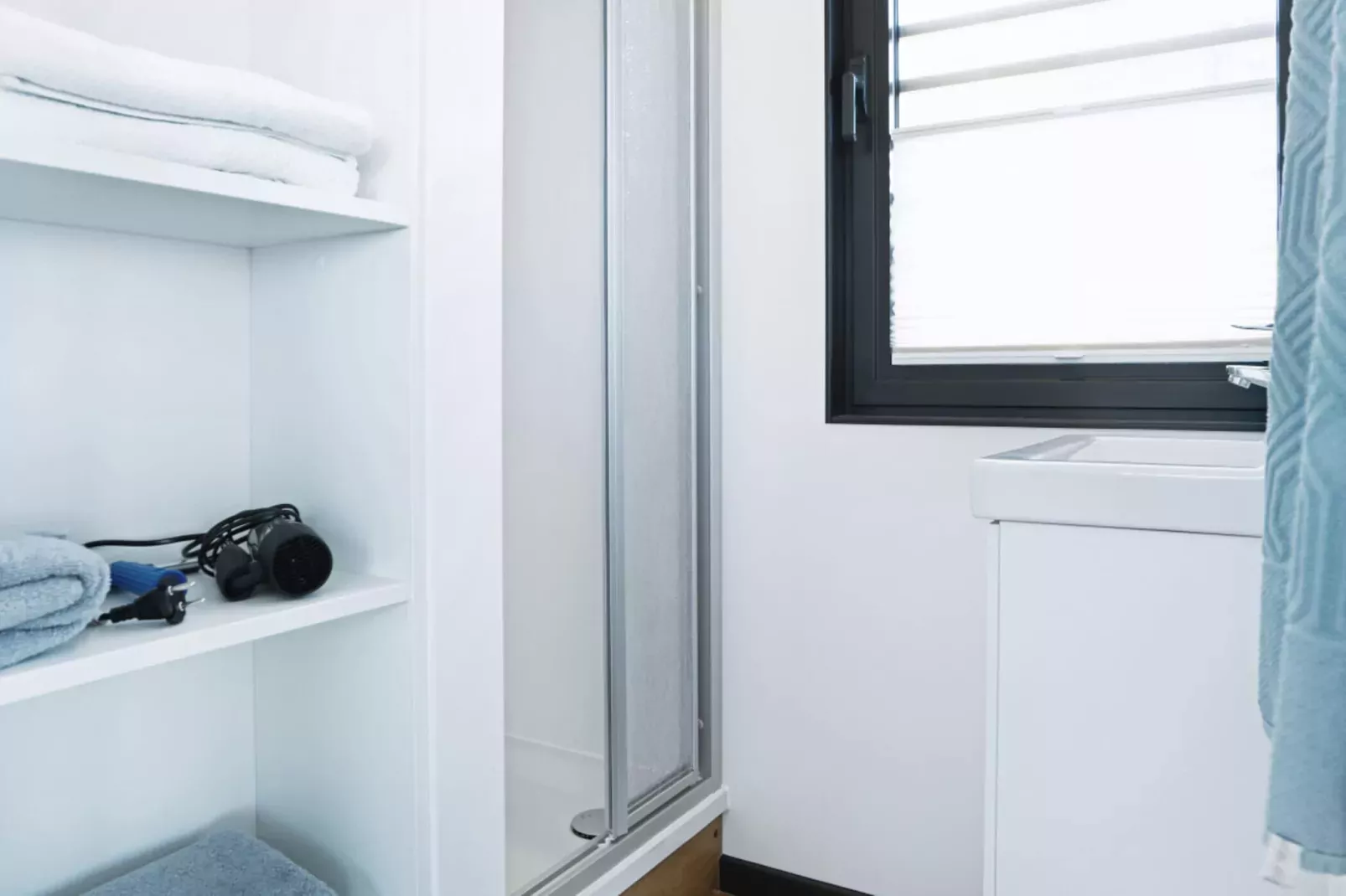 Floating 44 - LP 6 / 1-2 Personen-Innen