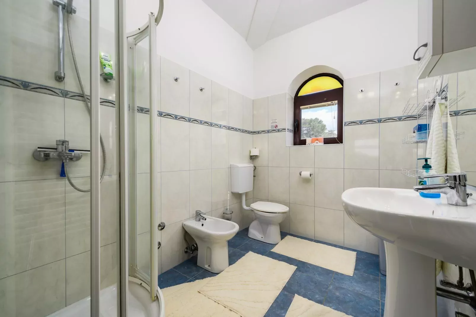 Villa Imagine with heated pool-Bathroom