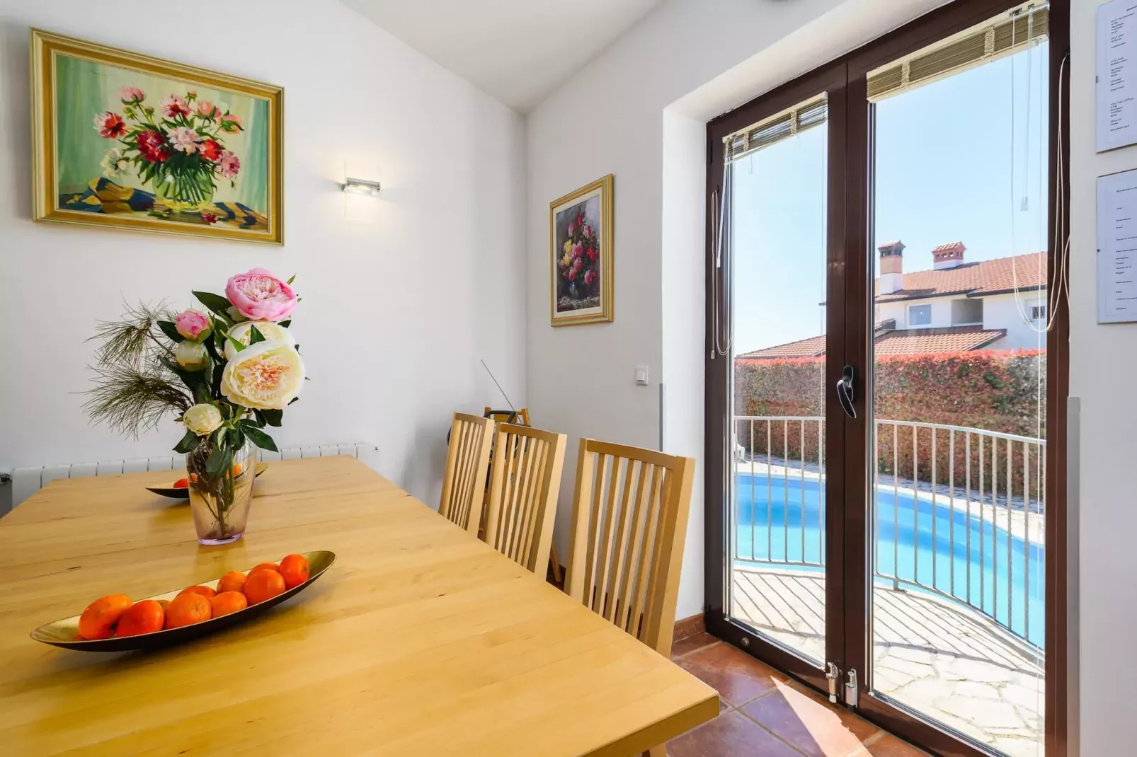 Villa Imagine with heated pool-Dining room