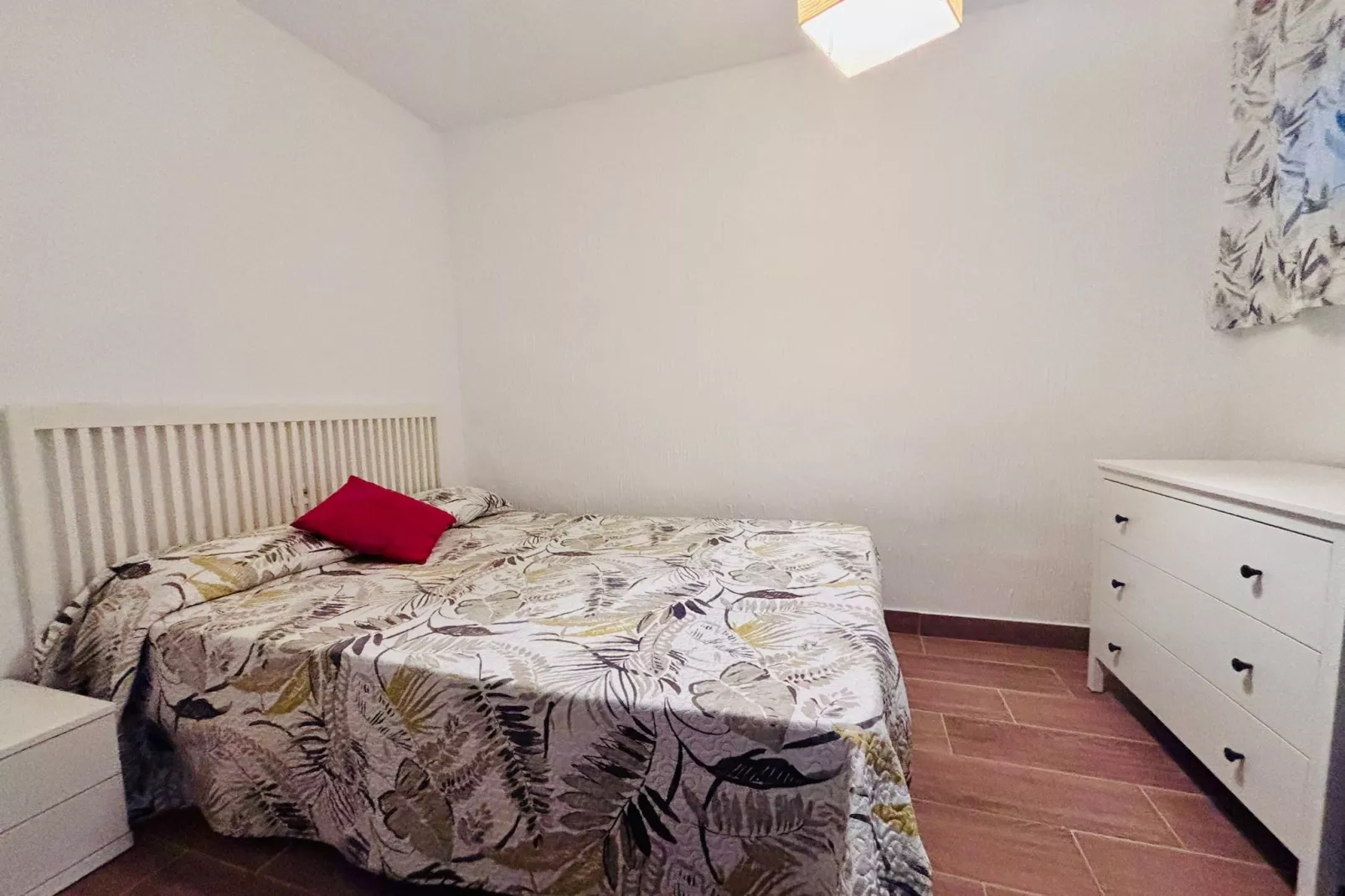 Apartamento Reina Sofía Primera linea de playa-Bedroom