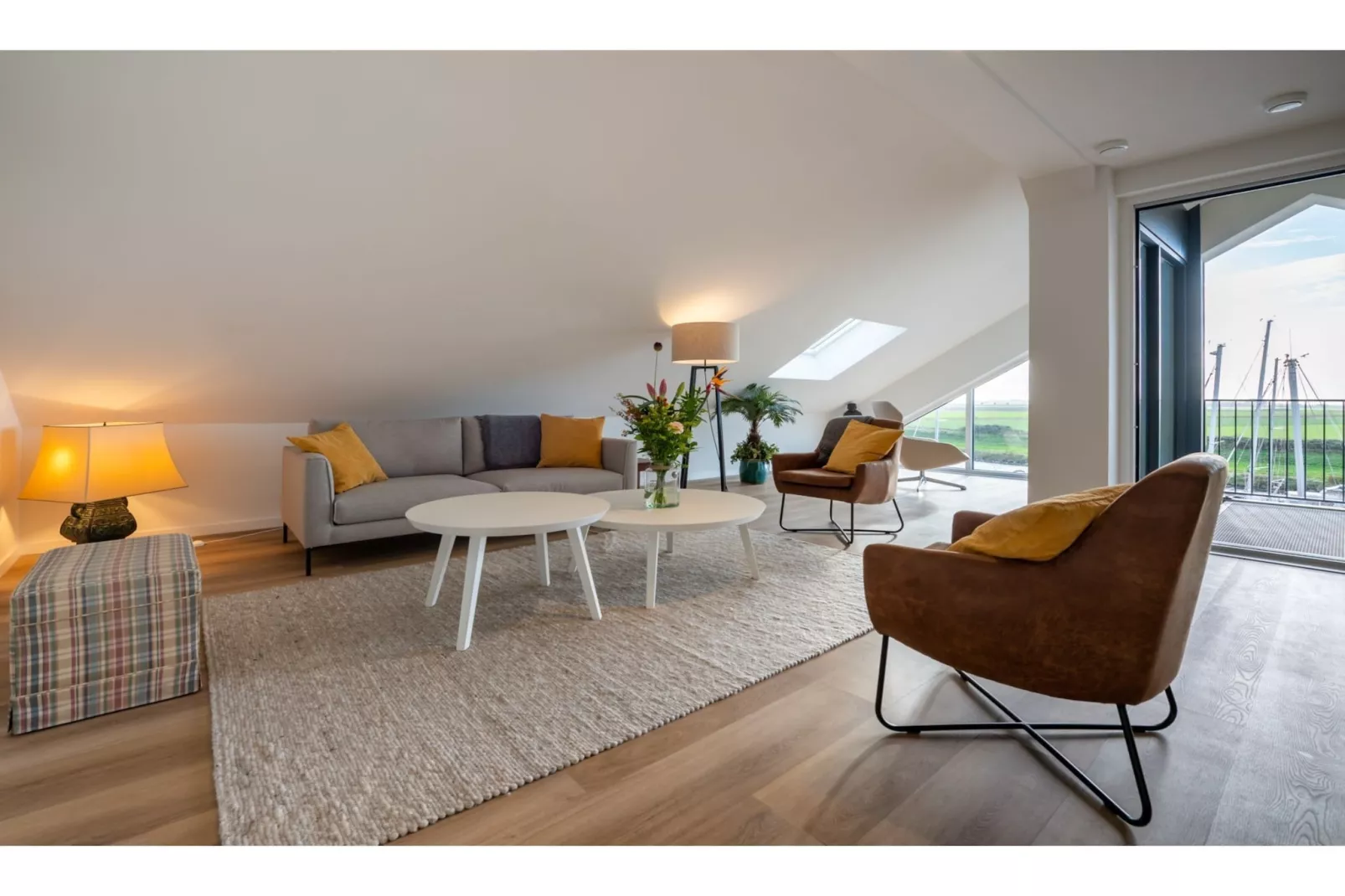 Harbour Loft 3C Residence Marina-Living room