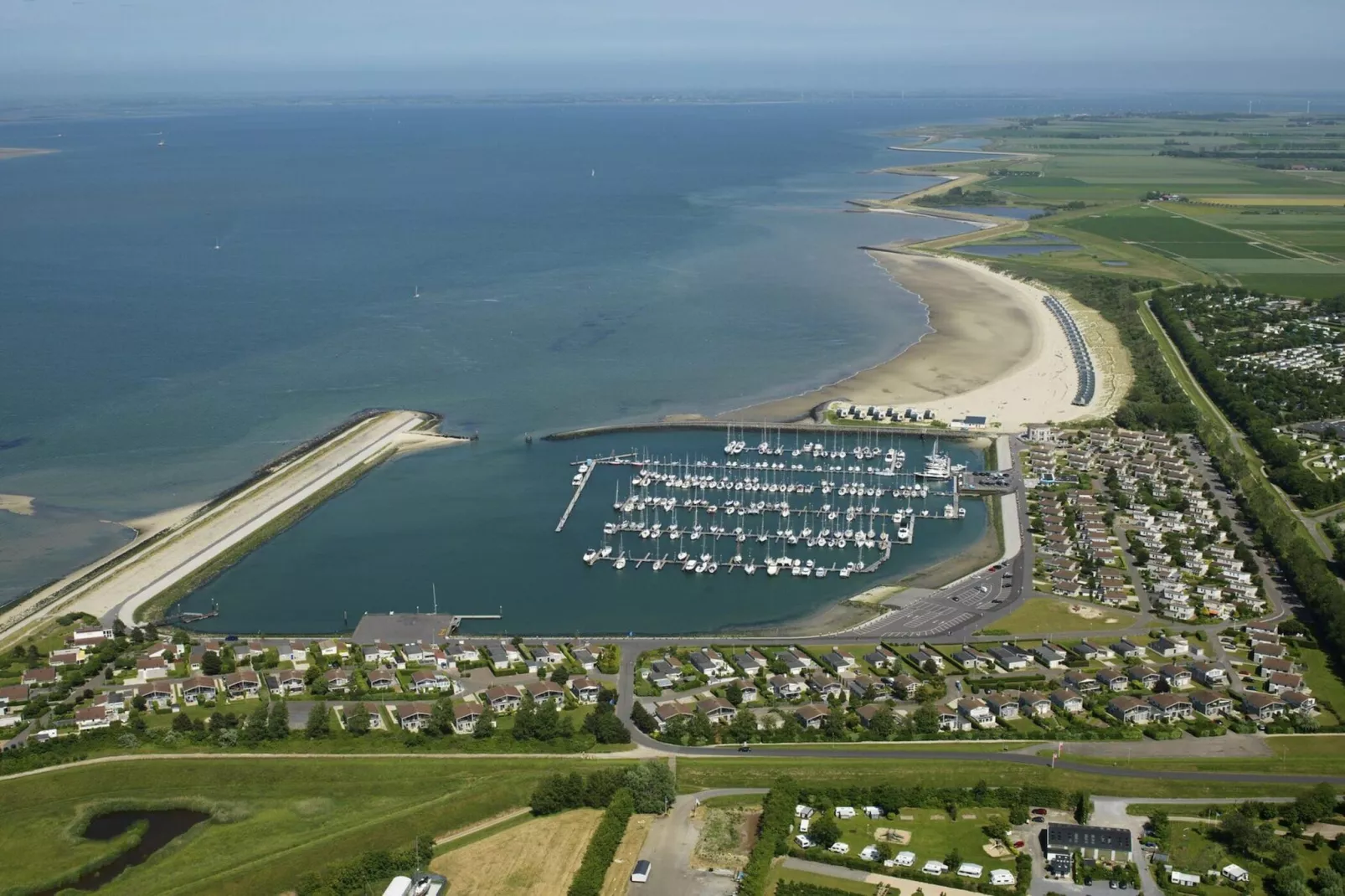 Harbour Loft 3C Residence Marina-Areas summer 5km