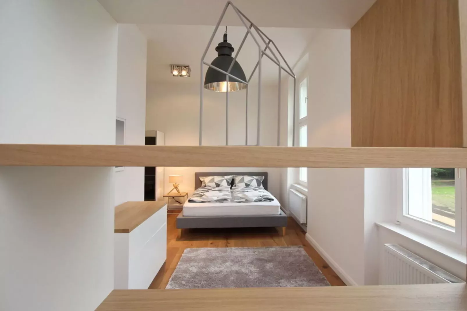 396004-Bedroom