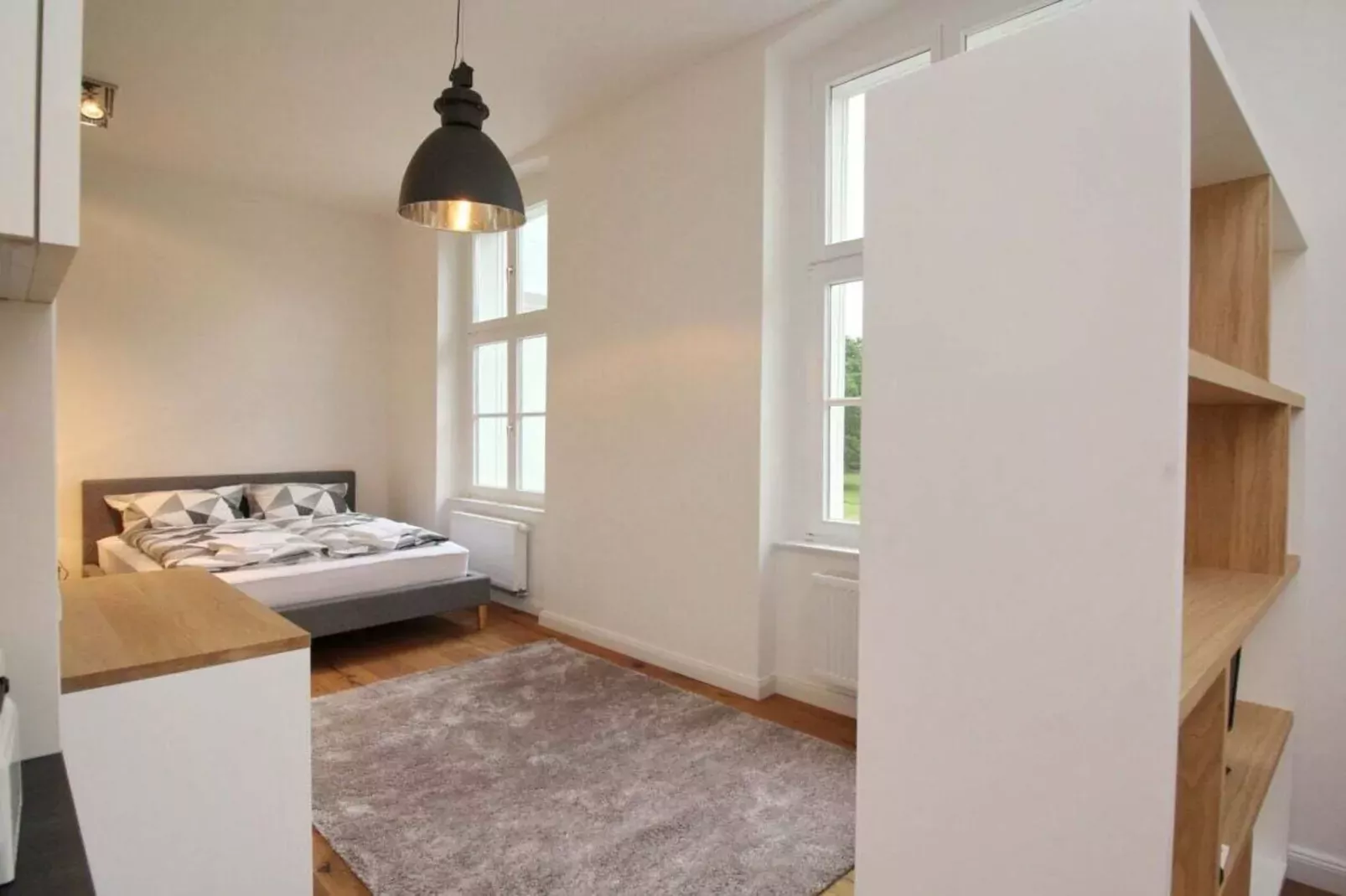 396004-Bedroom