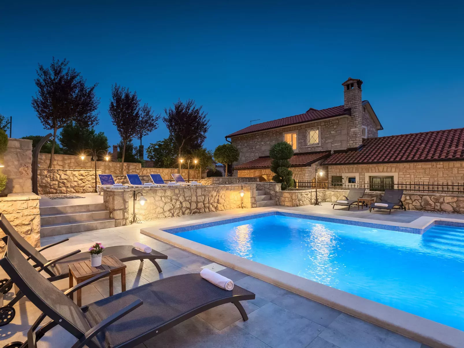 Villa Škavre-Outside