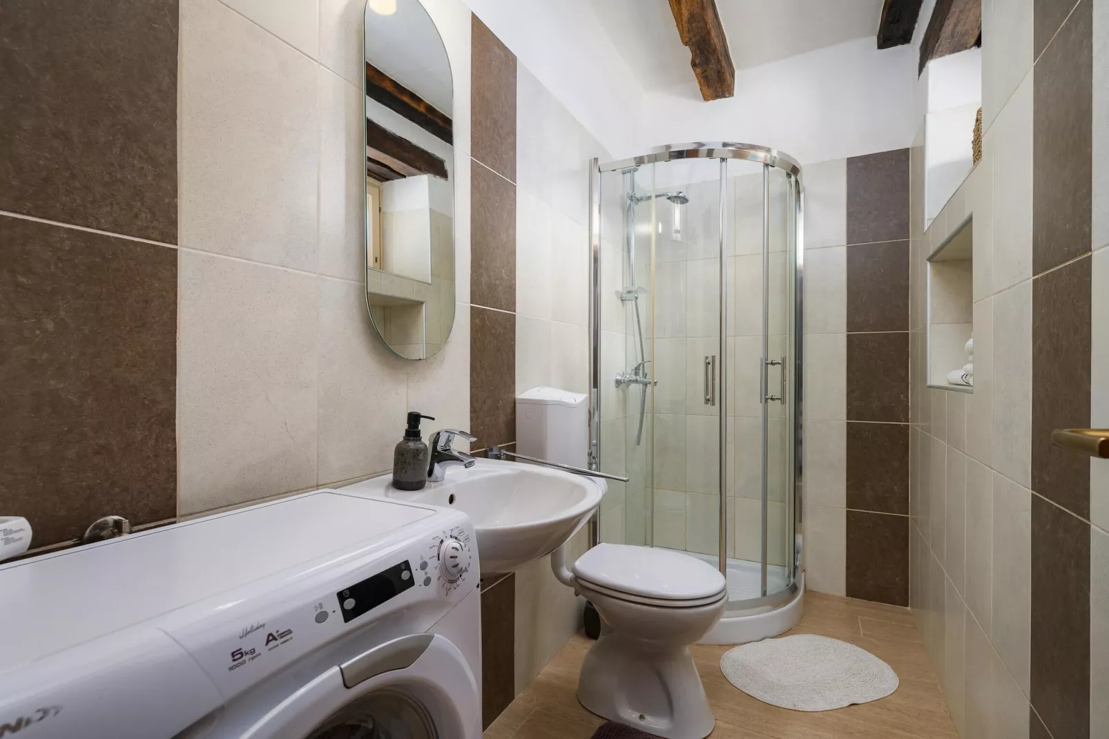 Villa Ida-Bathroom