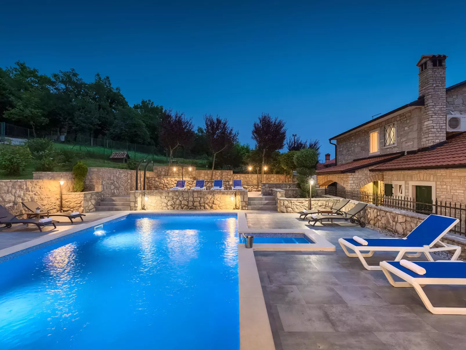 Villa Škavre-Outside