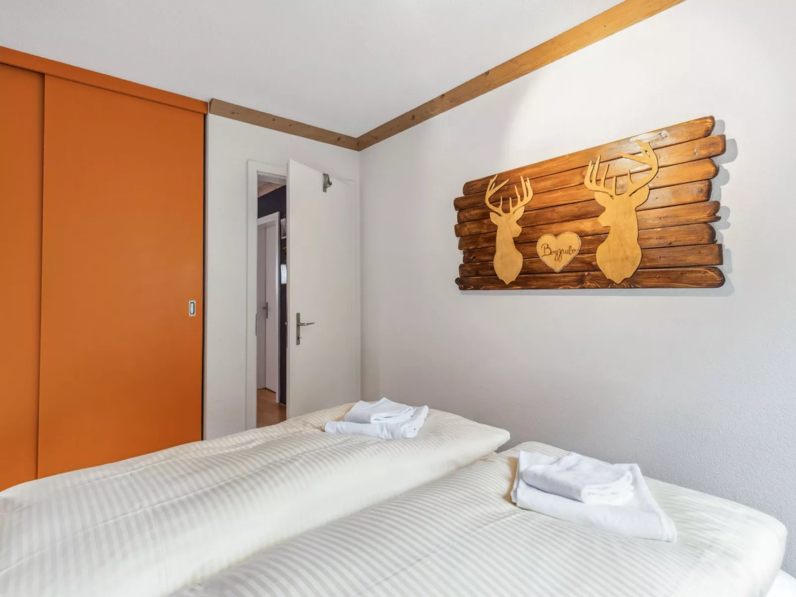 Goldenhorn Apt.S-Inside