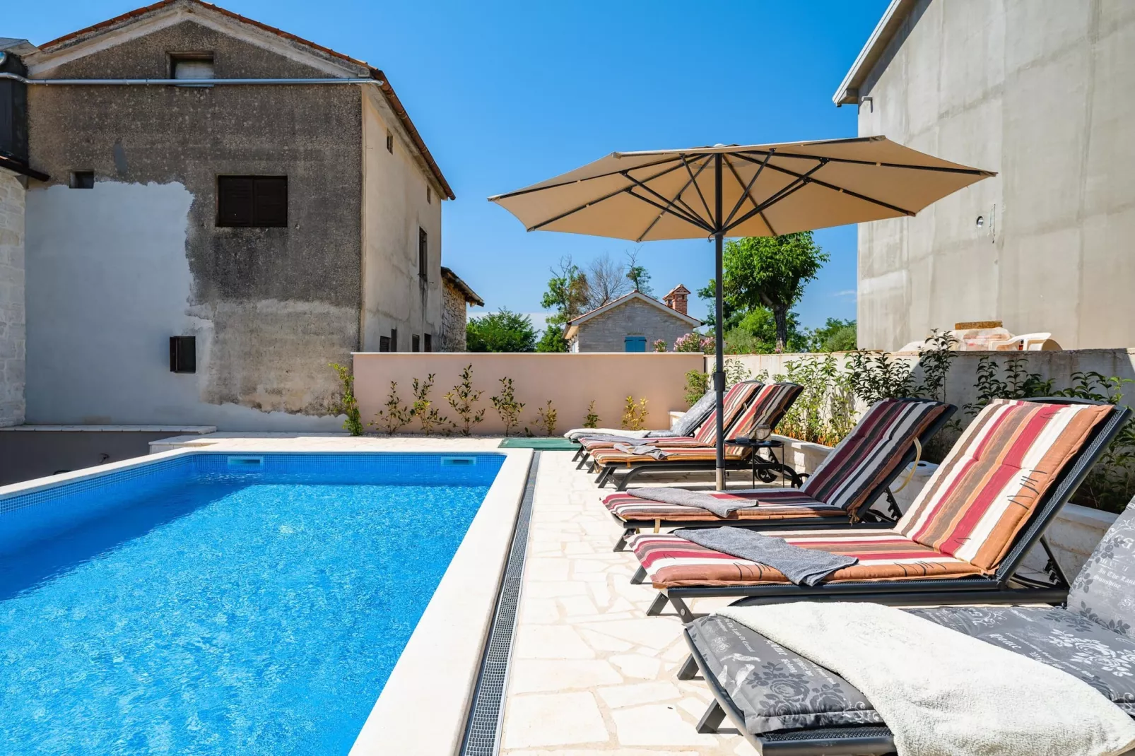 Casa Simona-Pool