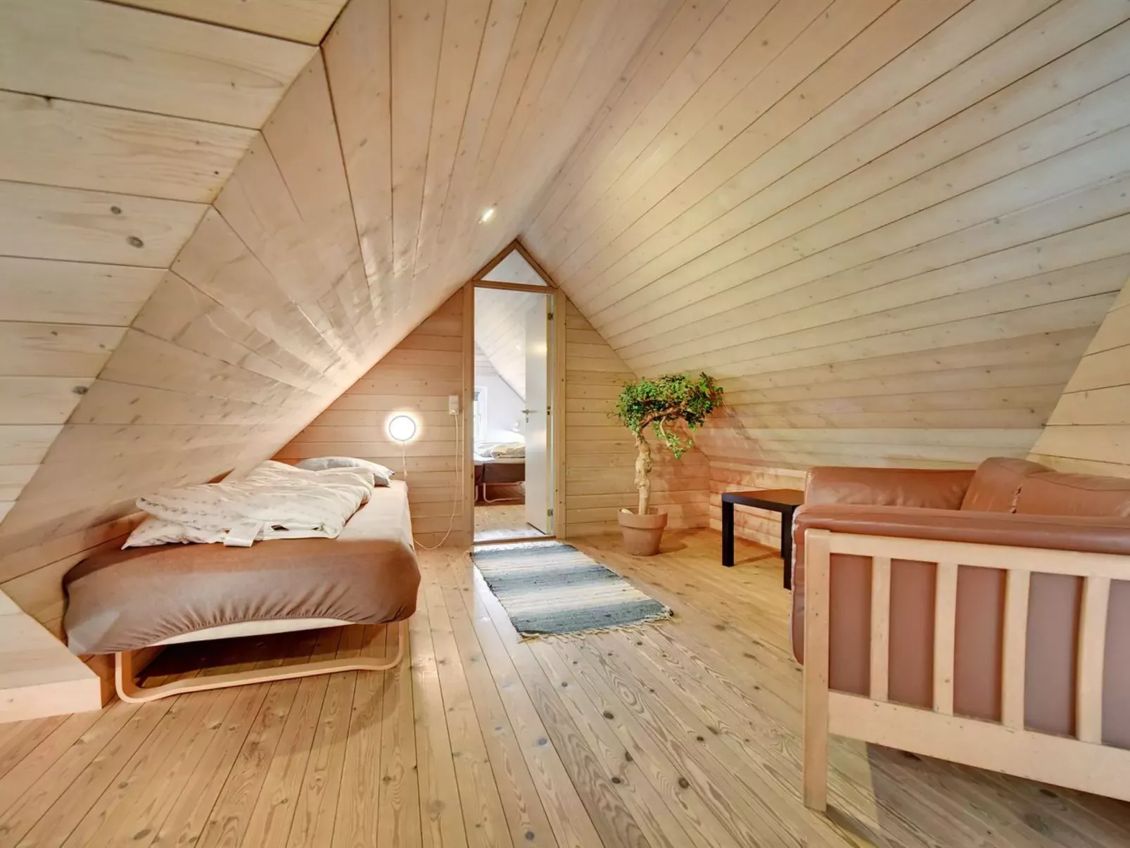 "Dorris" - 4.3km from the sea-Inside