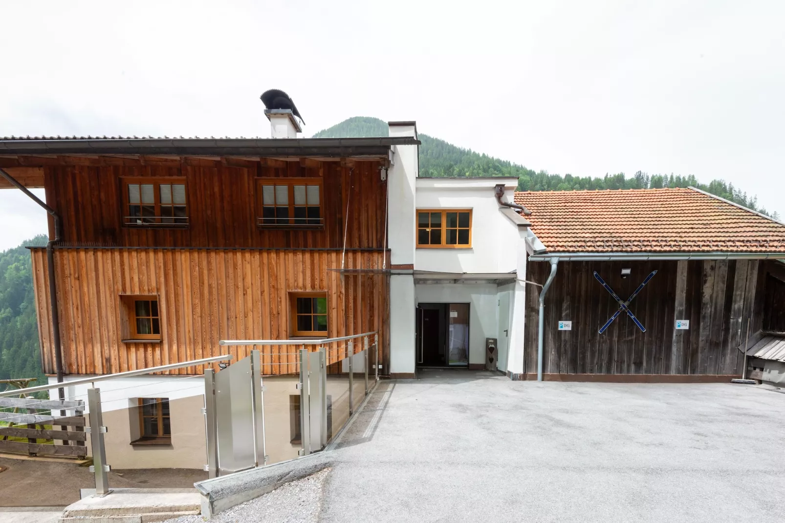 Bergappartements Schernthaner Tobadill-Exterior summer
