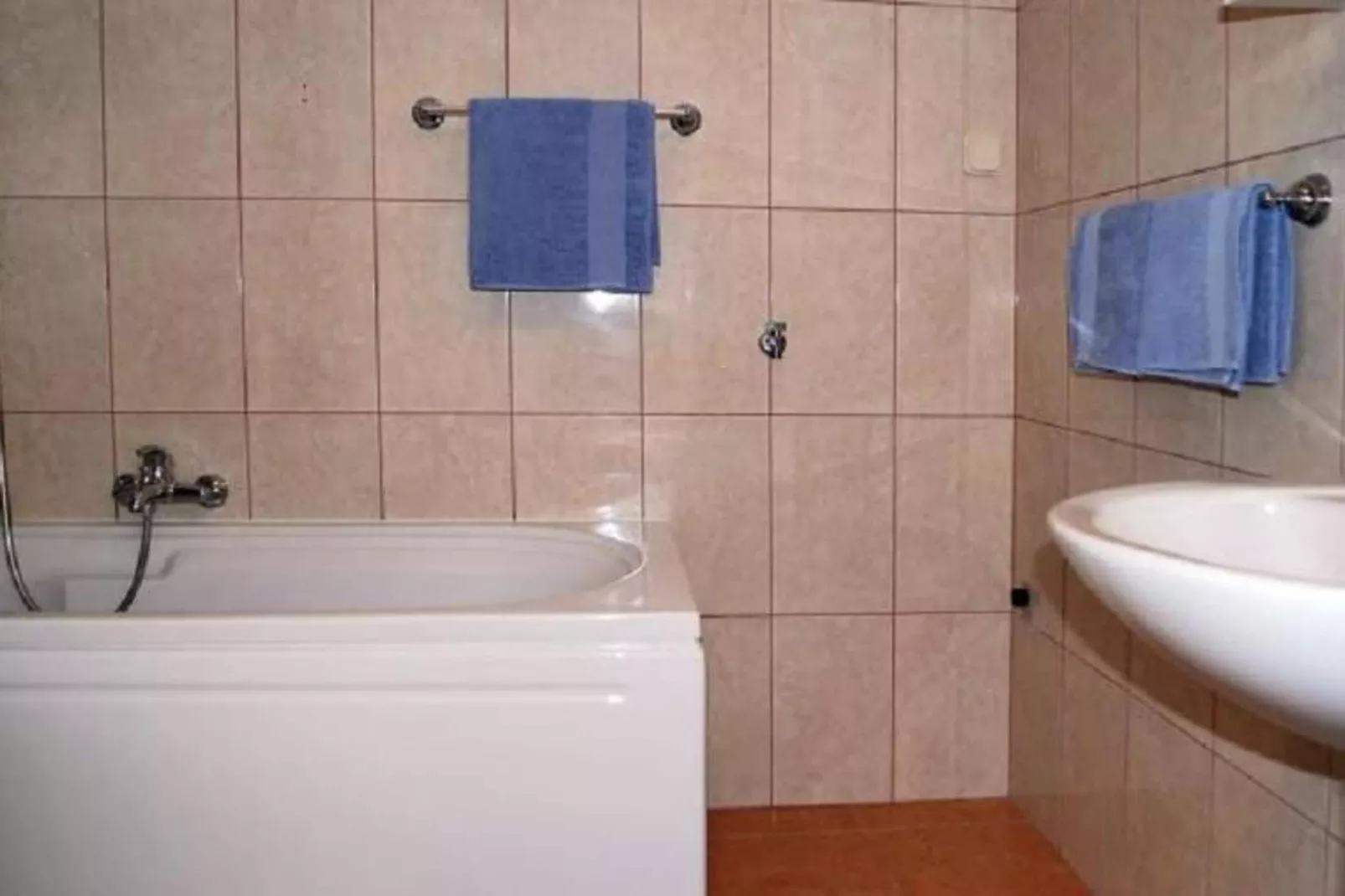 Stipan-Bathroom